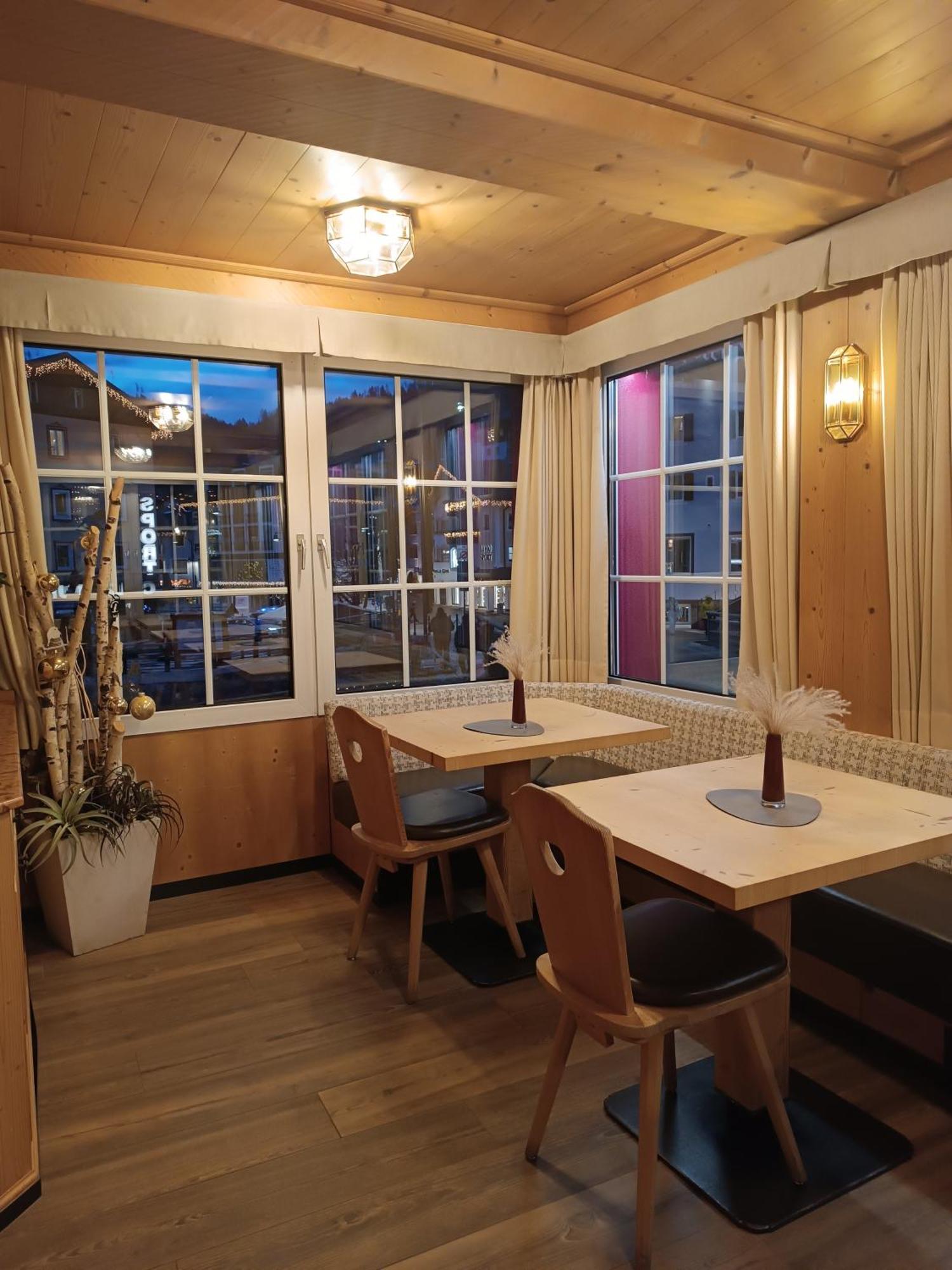 Hotel Stella Moena Eksteriør billede
