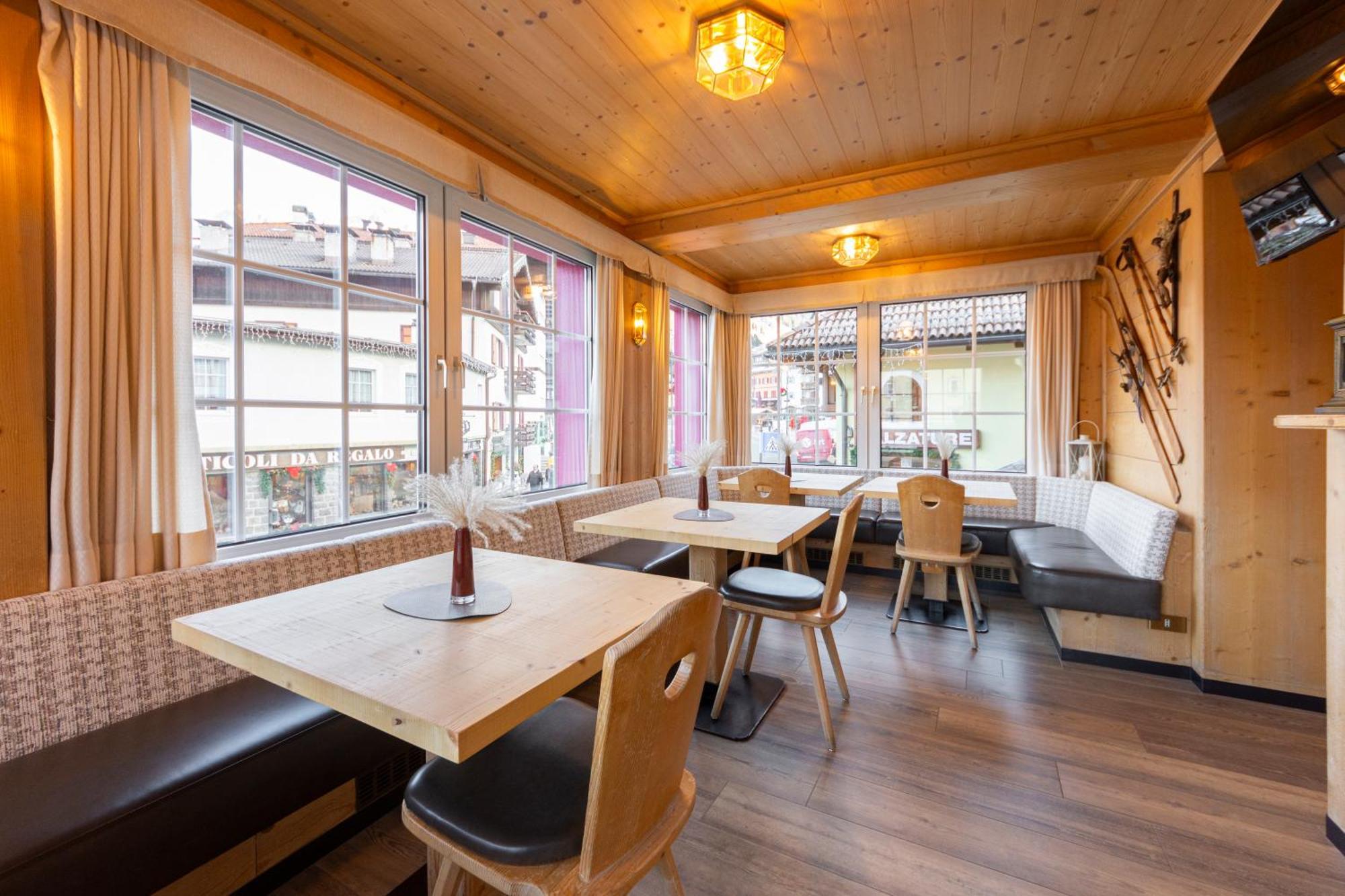 Hotel Stella Moena Eksteriør billede
