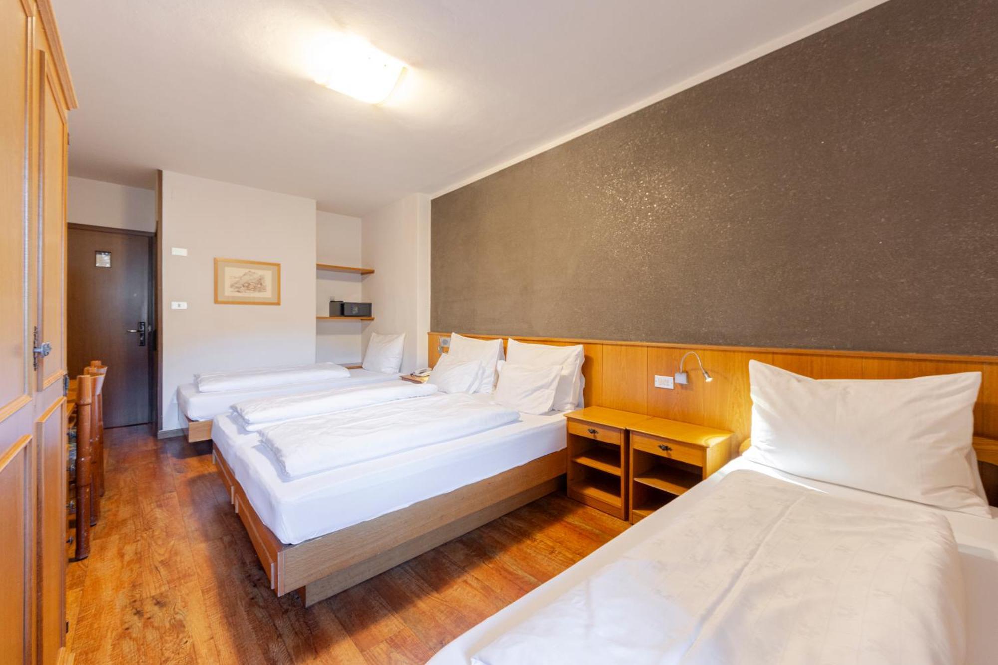 Hotel Stella Moena Eksteriør billede