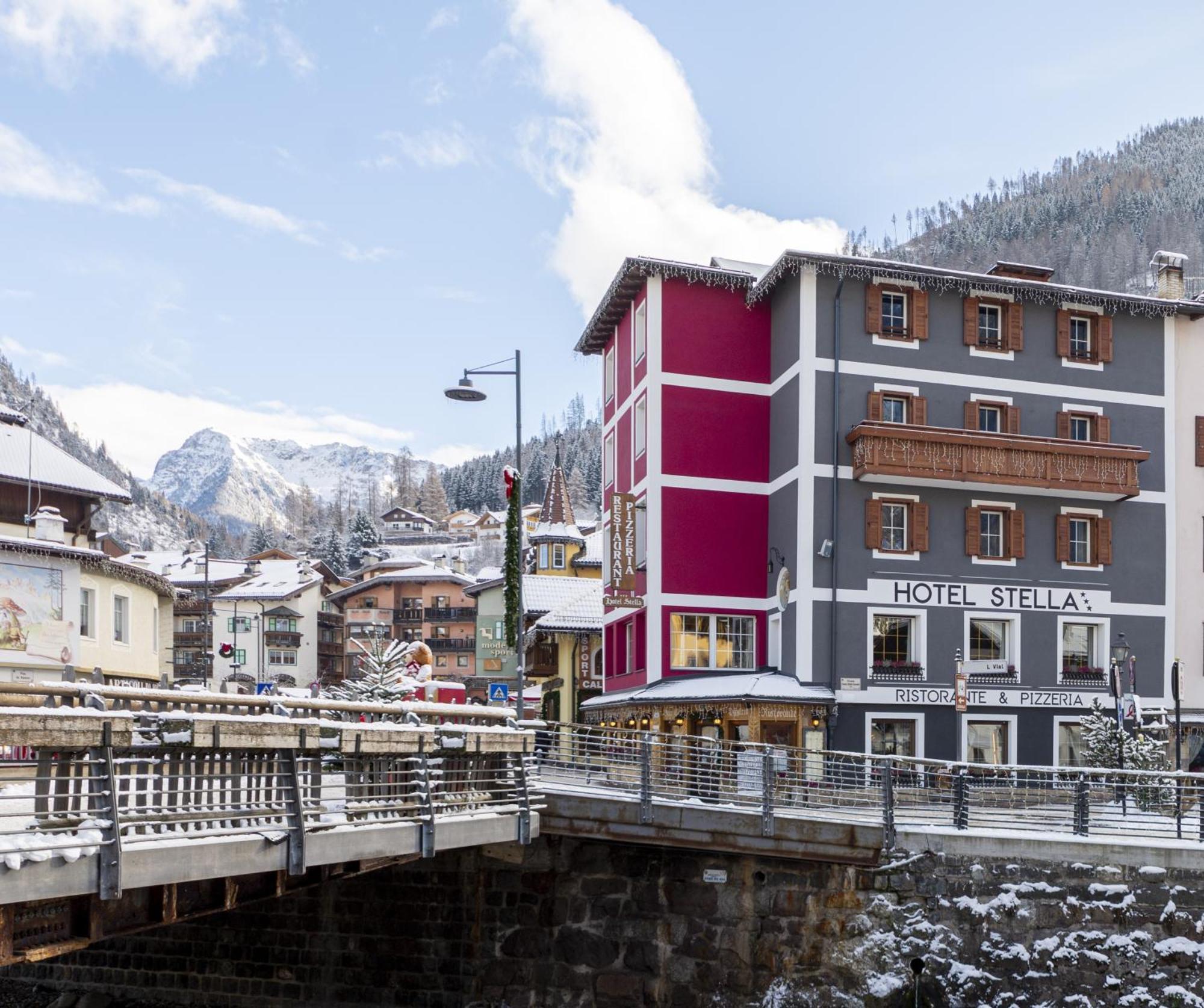 Hotel Stella Moena Eksteriør billede