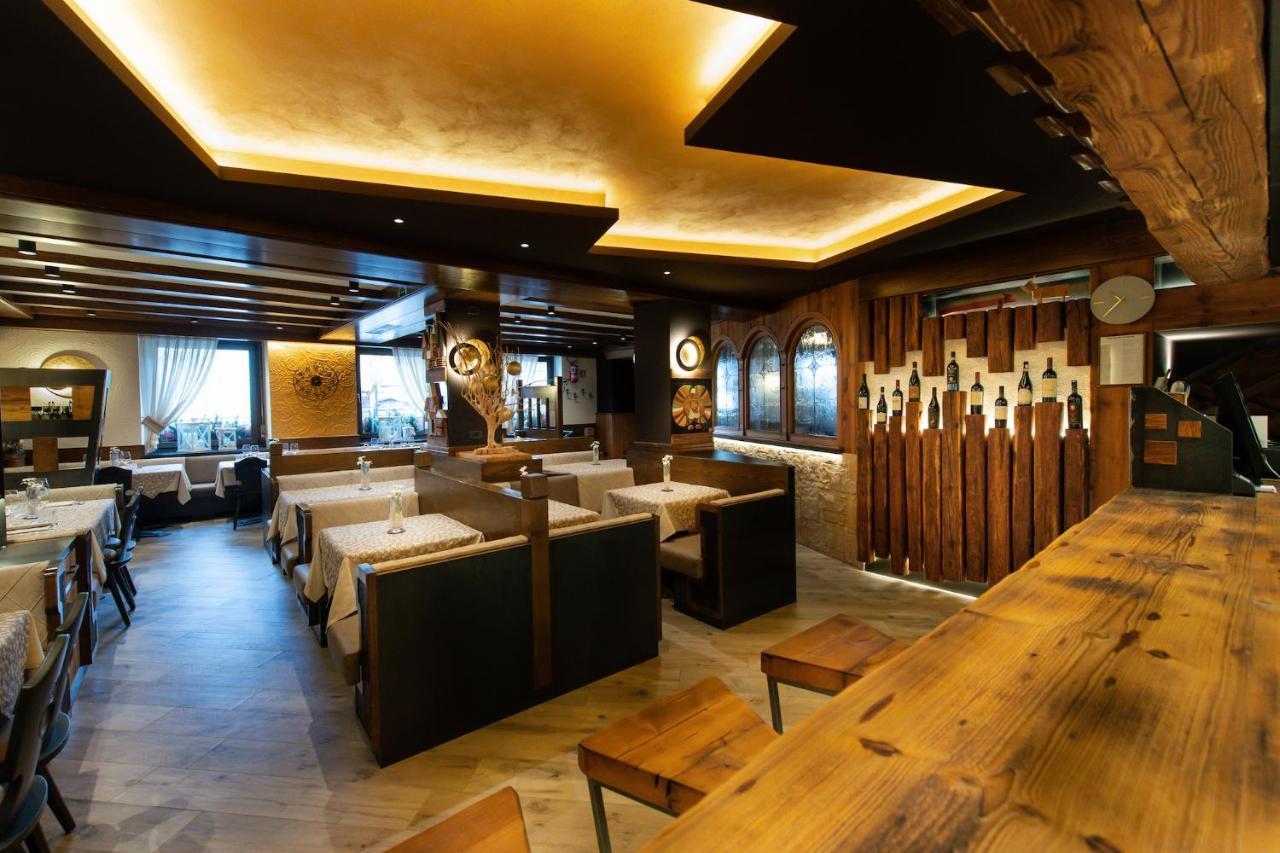Hotel Stella Moena Eksteriør billede